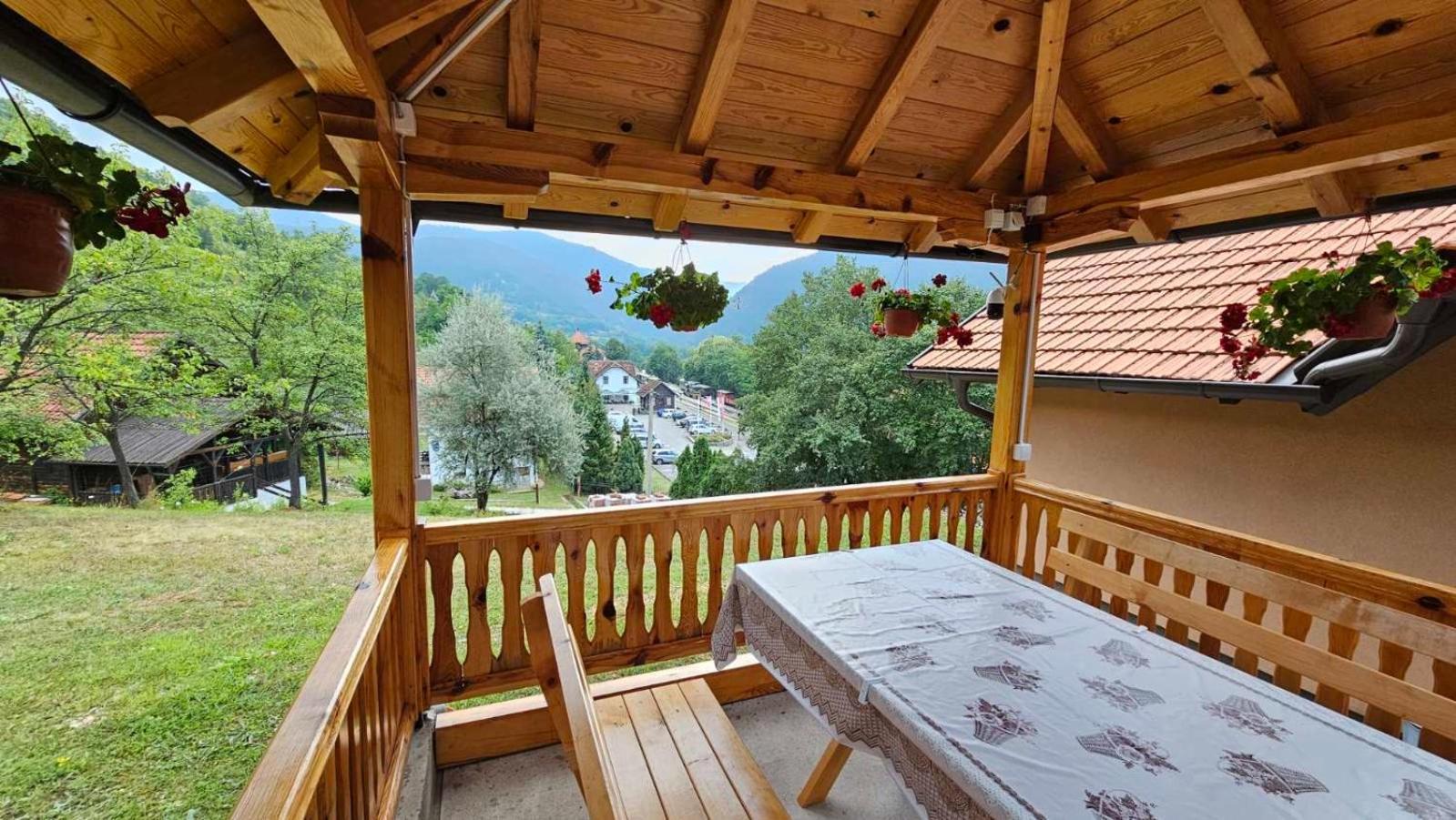 Apartmani Maksimovic 모크라 고라 외부 사진